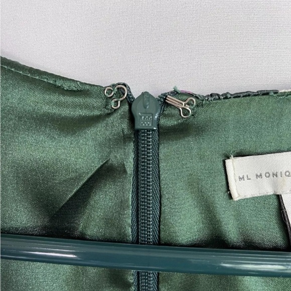 Anthropologie ML Monique Lhuillier Lorelei Floral Jumpsuit Sz 2 Holly Green - Picture 15 of 16